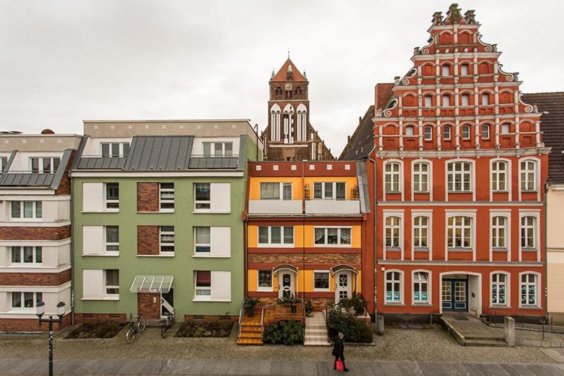 H&H Apartments Im Herzen Der Stadt Teilweise Mit Balkon Ruhig Zentral Modern Mit Kueche Greifswald Exterior foto