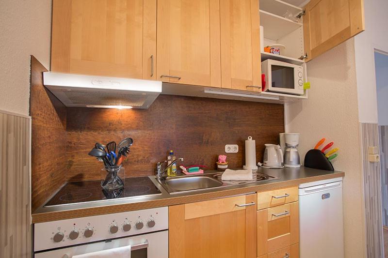 H&H Apartments Im Herzen Der Stadt Teilweise Mit Balkon Ruhig Zentral Modern Mit Kueche Greifswald Exterior foto