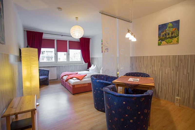 H&H Apartments Im Herzen Der Stadt Teilweise Mit Balkon Ruhig Zentral Modern Mit Kueche Greifswald Exterior foto