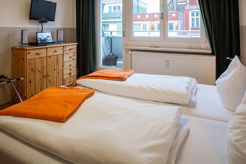 H&H Apartments Im Herzen Der Stadt Teilweise Mit Balkon Ruhig Zentral Modern Mit Kueche Greifswald Exterior foto