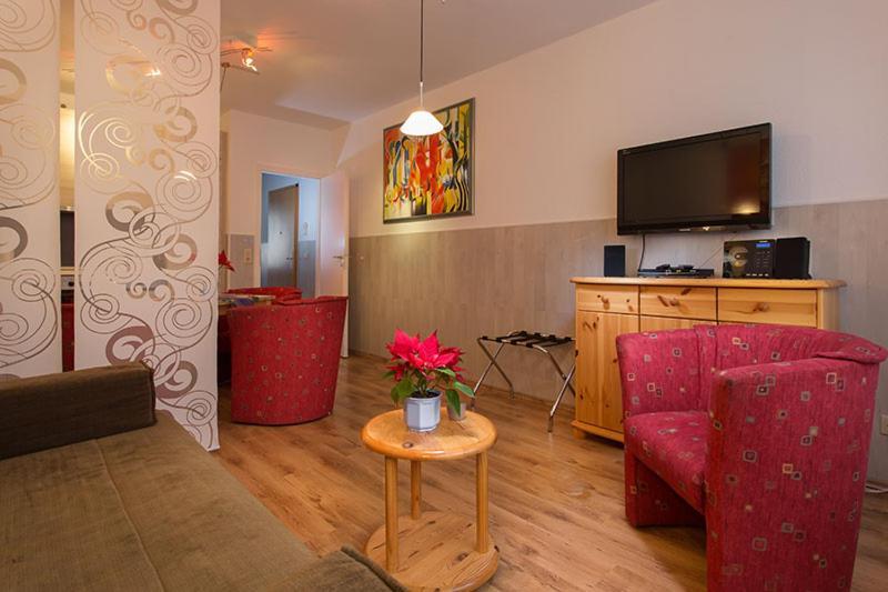 H&H Apartments Im Herzen Der Stadt Teilweise Mit Balkon Ruhig Zentral Modern Mit Kueche Greifswald Exterior foto