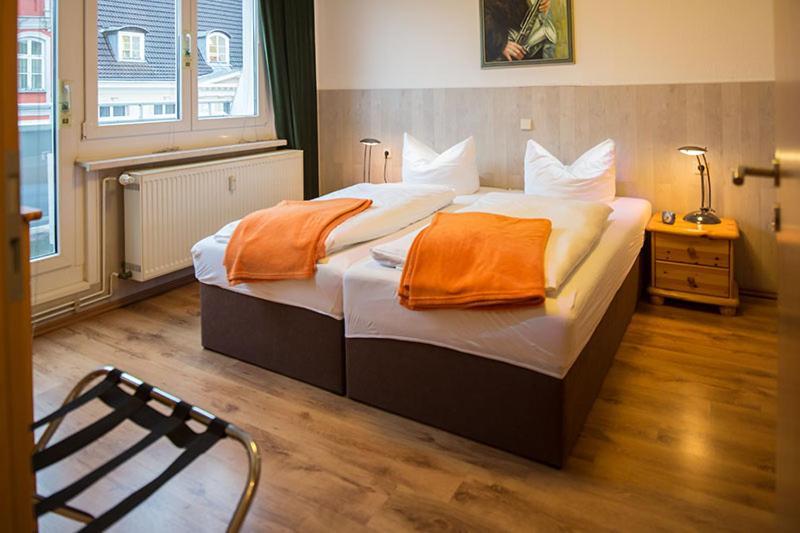 H&H Apartments Im Herzen Der Stadt Teilweise Mit Balkon Ruhig Zentral Modern Mit Kueche Greifswald Exterior foto